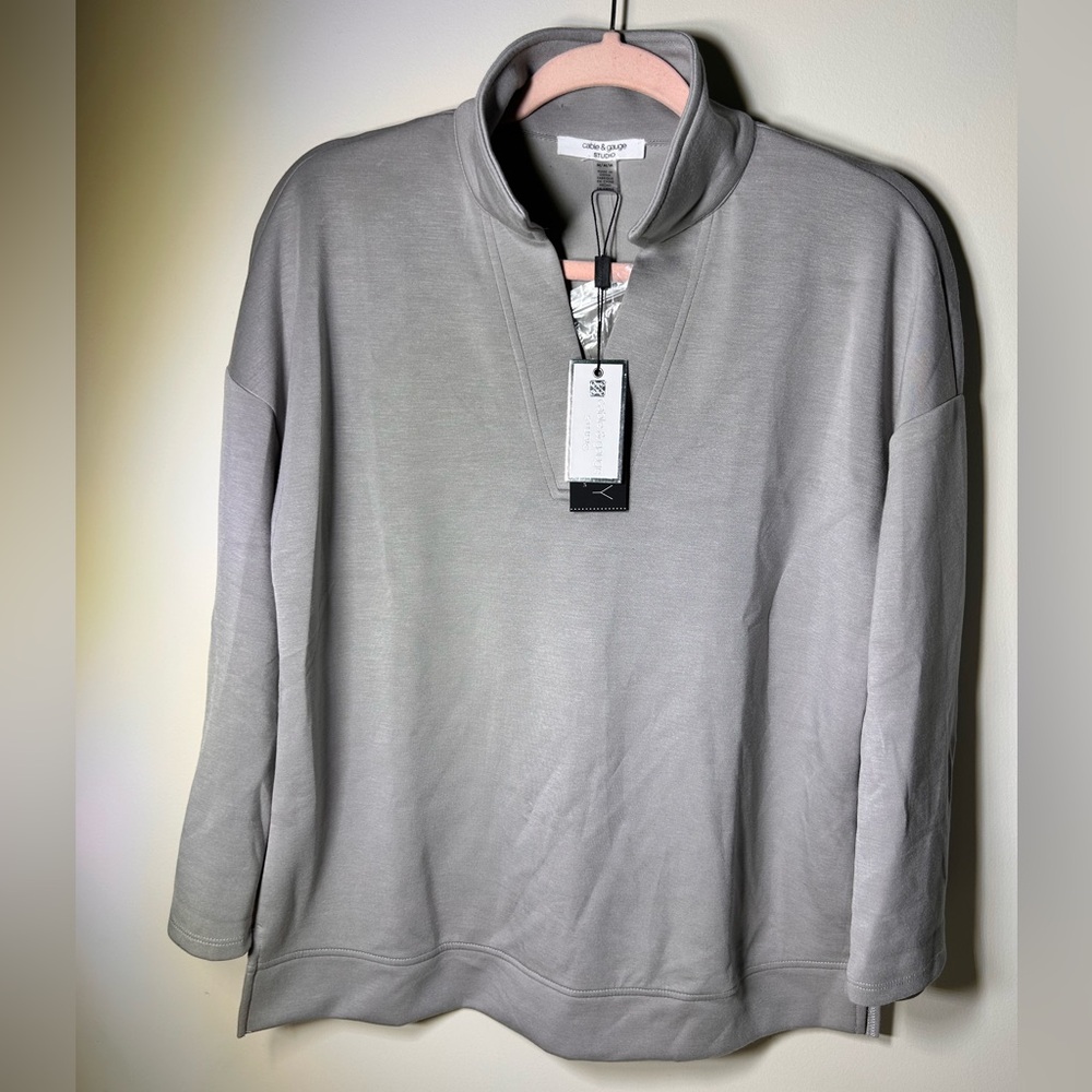 Cable and Gauge Studio Collared Sport Long Sleeve Top.Sz M